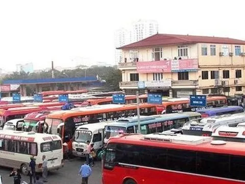 Thủ tướng yêu cầu xử nghiêm 'xe dù', 'bến cóc', tăng giá giá vé trái quy định trong dịp Tết