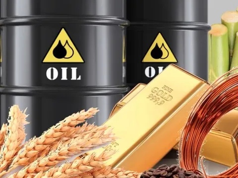 Thị trường ngày 20/12: Giá dầu và đồng tăng, vàng, sắt thép và nông sản đồng loạt giảm