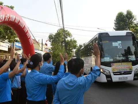 Nhiều doanh nghiệp ở Đồng Nai hỗ trợ vé xe 50-100% đưa công nhân về quê ăn Tết sớm