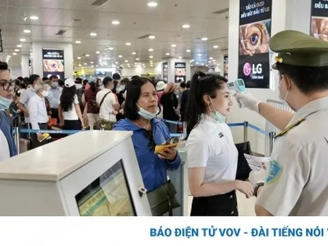 Hàng không tăng chuyến, hạ tầng đáp ứng đến đâu?