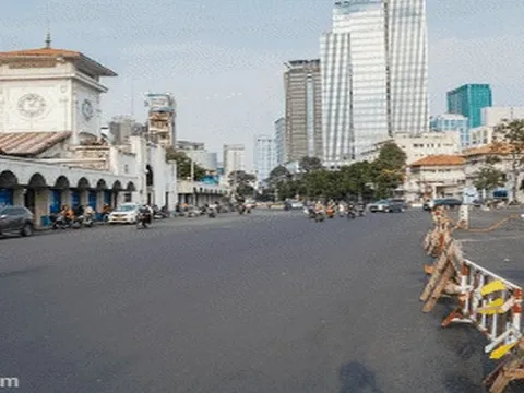 Nét quen thuộc trước chợ Bến Thành