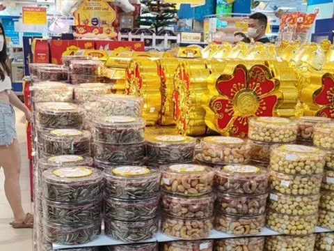 Chưa Tết, hàng hóa nhấp nhổm tăng giá