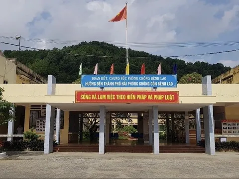 91 viên chức Bệnh viện Phổi Hải Phòng tự nộp 4 triệu đồng kèm hồ sơ xét duyệt bậc lương?