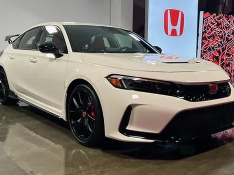 Honda Civic Type R có thông số tại Việt Nam: Mạnh 315 mã lực nhưng tốn 8,6 lít xăng/100 km