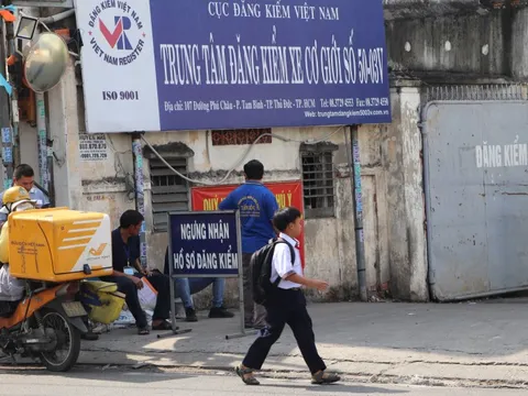 Tin vui cho người dân mòn mỏi chờ đăng kiểm ở TP HCM