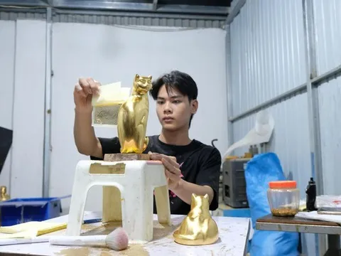 Quà Tết khủng hút khách