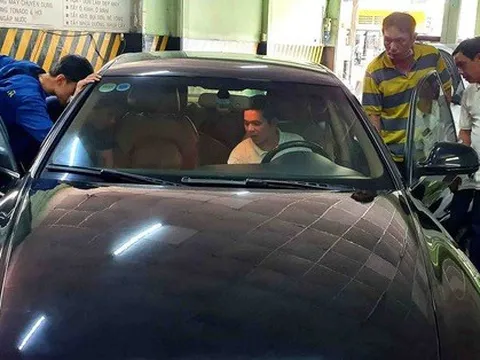 Vé máy bay Tết đắt đỏ, nhiều khách thuê xe tự lái