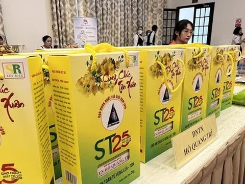 Gạo thơm vượt 1.000 USD/tấn, xuất khẩu gạo Việt Nam đạt kỷ lục 7 triệu tấn