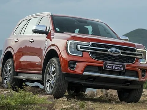 'Vua doanh số' Ford Everest nâng cấp trang bị ở Việt Nam: Bản tầm trung giá 1,286 tỷ đồng