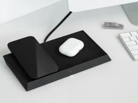 Elon Musk bán sạc không dây 15W giá 7 triệu đồng, người dùng mỉa mai: "Giá cao một cách vô lý, ai lại ngu ngốc đi mua một bộ sạc như thế"