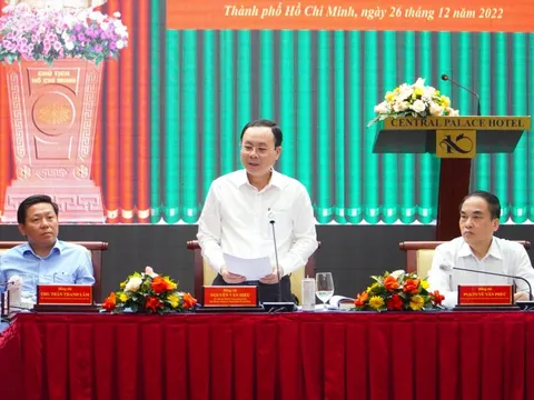 Đảm bảo thực hiện nguyên tắc tập trung dân chủ trong công tác cán bộ