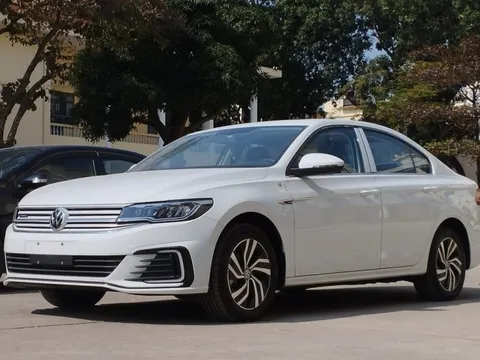 Volkswagen Bora EV lần đầu xuất hiện ở Việt Nam: Xe điện ngang cỡ Civic, mục đích sử dụng gây tò mò