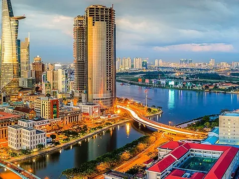 So quy mô kinh tế Việt Nam với "kình địch" xuất khẩu dệt may Bangladesh