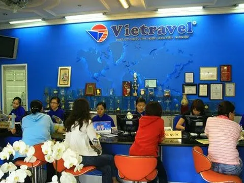 Không chỉ hoán đổi nợ thành cổ phần cho Hưng Thịnh giá 28.000 đồng/cp, Vietravel cũng đã bán 10,3% vốn với giá 24.000 đồng/cp cho VinaCapital