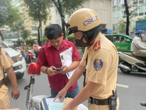 Từ đầu năm 2023, xe khách giường nằm có thể bị cấm vào trung tâm TP HCM