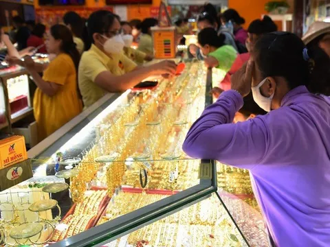 Giá vàng hôm nay 28-12: Tăng lên mức cao nhất trong 6 tháng qua