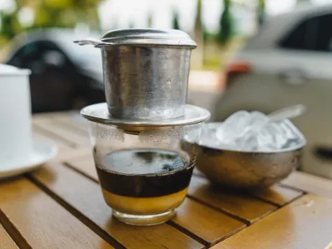 Cà phê Việt: Từ thức uống "quý tộc" đến món ngon đường phố khiến thế giới ngả mũ