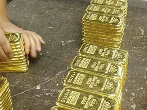 Lý do vàng miếng hết thời 'phát sốt'