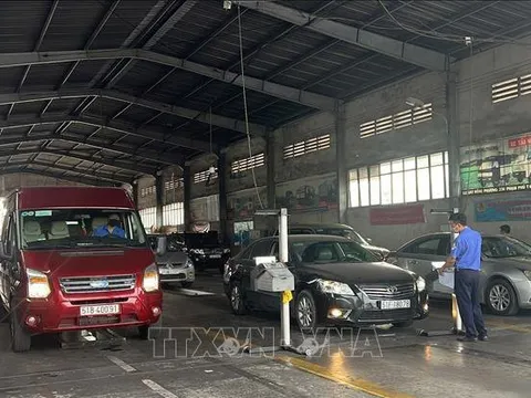 Đăng kiểm xe hết công suất, có trung tâm nhận lịch đăng kiểm tới 29 Tết