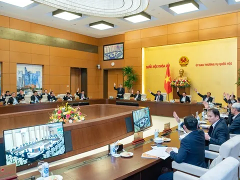 Tiếp tục giảm thuế bảo vệ môi trường với xăng dầu năm 2023