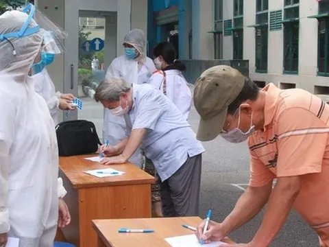 Trung Quốc mở cửa, Việt Nam có thay đổi cách phòng dịch COVID-19?