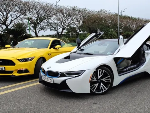 Dân chơi Hà Nội bán cặp Ford Mustang và BMW i8 cùng đời biển 'khủng' giá 5,9 tỷ đồng