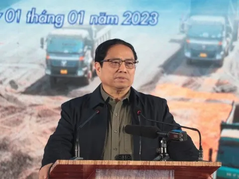 Thủ tướng Chính phủ phát lệnh khởi công 12 dự án cao tốc Bắc - Nam