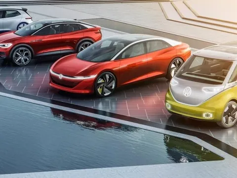 Thi nhau tạo ra những chiếc xe điện giá rẻ nhưng các nhà sản xuất chỉ khiến chúng đắt hơn cả xe xăng