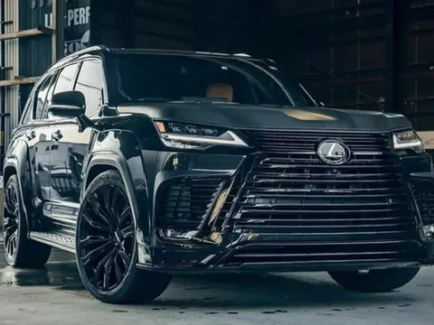 Lexus LX 600 qua tay hãng độ siêu xe: Xe sang biến thành 'quái thú'