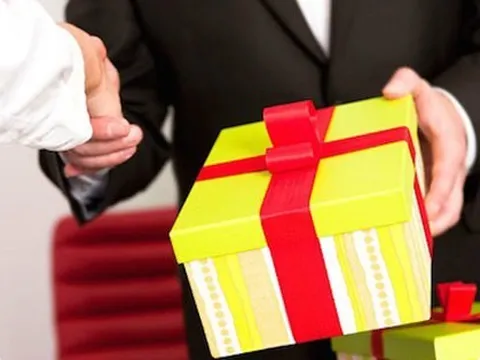 Thứ trưởng Văn hóa: Tặng, biếu quà tết đừng đặt nặng yếu tố vật chất