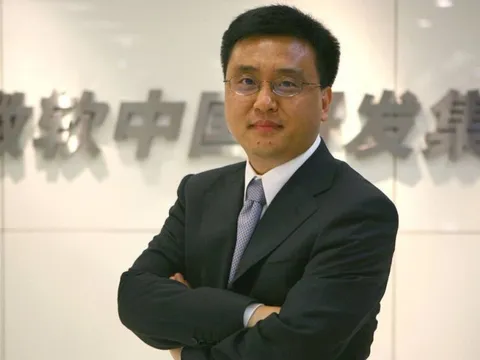 Thần đồng Trung Quốc được mệnh danh là 'đệ tử Bill Gates': 12 tuổi đỗ đại học, đầu quân cho đế chế Microsoft chỉ vì một lý do