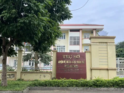 Trần tình bất ngờ của Trưởng phòng một huyện ở Thanh Hóa có 2 con riêng