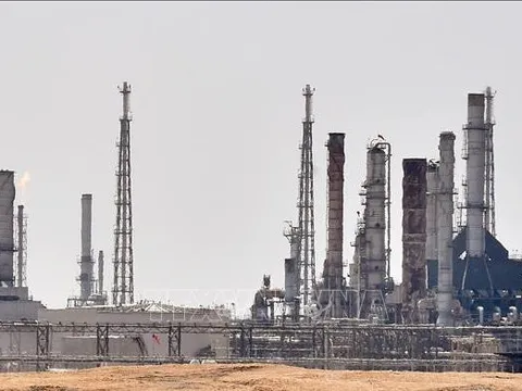 Saudi Arabia giảm giá dầu xuất sang thị trường châu Á