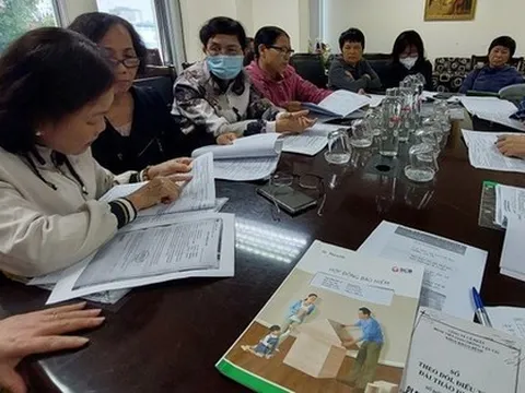 Yêu cầu Ngân hàng SCB trả lời việc ‘hô biến’ tiền gửi tiết kiệm thành bảo hiểm nhân thọ