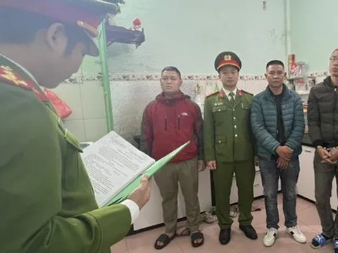 Bắt 2 đối tượng từ Hà Nội vào Huế cho vay lãi "cắt cổ" 421%/năm