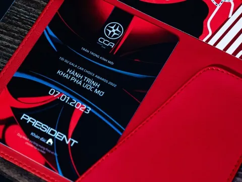 Trên tay thiệp mời Gala Car Choice Awards 2022: Quét ảnh 3D, phụ kiện thiết kế hướng tới người dùng