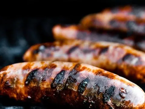 Thực phẩm gây ung thư: Chuyên gia giải mã 4 nhận định phổ biến đang bị hiểu nhầm