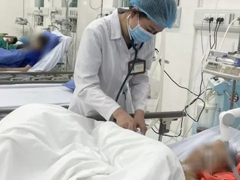 Cách phòng ngừa đột quỵ ở người cao tuổi trong mùa đông