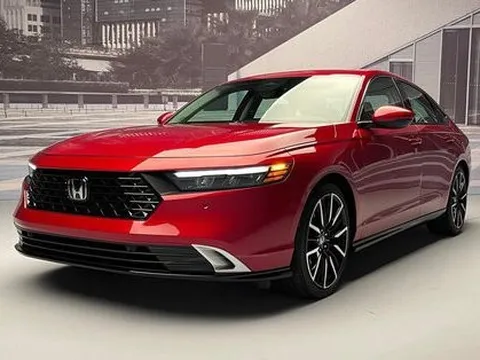 Honda Accord 2023 chốt giá quy đổi từ 666 triệu đồng: Nhiều công nghệ, động cơ hybrid cạnh tranh Camry