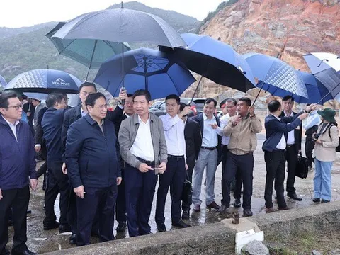 Thủ tướng khảo sát một số công trình, dự án, khu vực quy hoạch trọng điểm tại Phú Yên