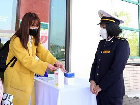 'Nếu các quốc gia 'lơ là' kiểm soát dịch thì nguy cơ đột biến virus mới sẽ hình thành'