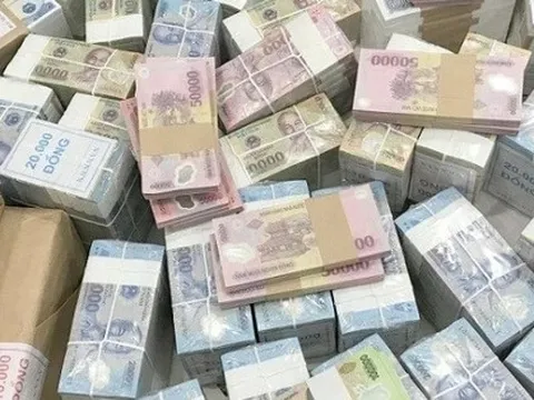 Đổi tiển lẻ, tiền mới để thu lời là trái pháp luật