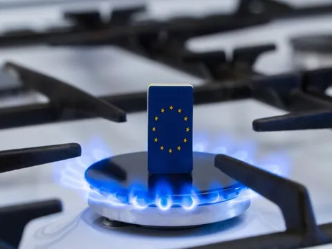 Giá khí đốt giảm mạnh chưa từng thấy, 'cơn ác mộng' đã qua hay còn điều gì đang chờ đợi châu Âu trong năm 2023