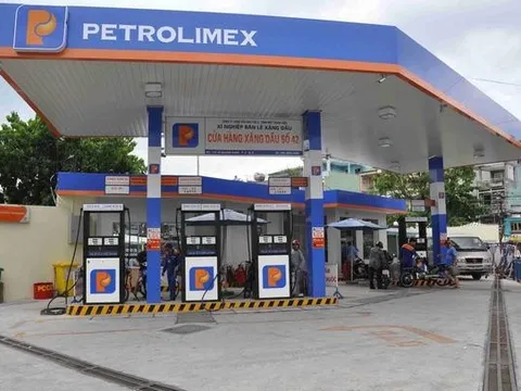 Sau khi hạ chỉ tiêu lợi nhuận năm 2022, Petrolimex (PLX) bất ngờ báo lãi trước thuế quý 4 gần 1.500 tỷ