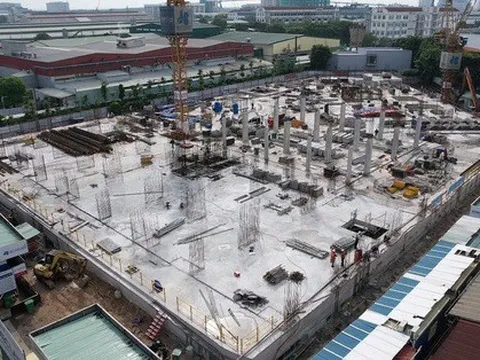 Doanh nghiệp nói mất cả ngàn tỉ vì Sở Xây dựng TP.HCM 'cứ rà đi soát lại'