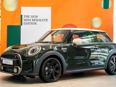 MINI Cooper S 3-Cửa Resolute Edition mới chính hãng tại Việt Nam