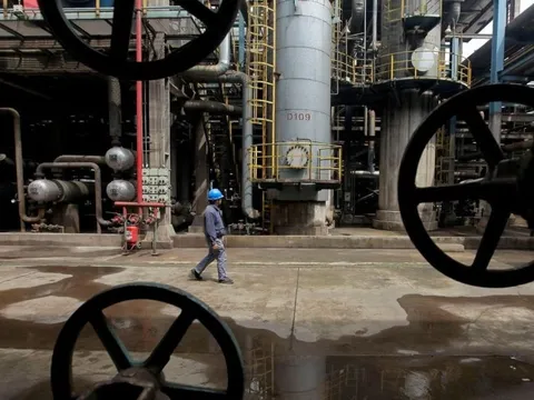 Vừa được mở cửa, nền kinh tế lớn nhất châu Á khẩn trương tăng nhập khẩu dầu 20%, bạn hàng quen thuộc vẫn là Nga