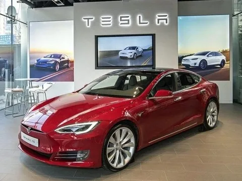 Tesla bị phạt hơn 2 triệu USD vì quảng cáo không đúng thực tế