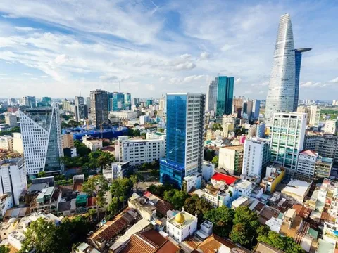 GDP bình quân Việt Nam từng bị Lào bỏ xa 30 bậc trên thế giới, hiện cao hơn bao nhiêu bậc?