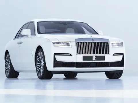 Kinh tế toàn cầu u ám, xe sang Rolls-Royce vẫn bán ào ào